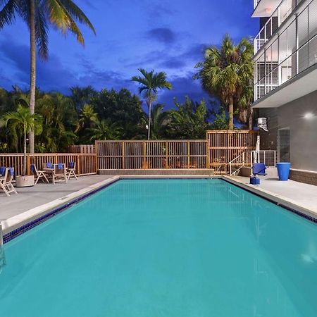 Motel 6-Cutler Bay, Fl Екстер'єр фото