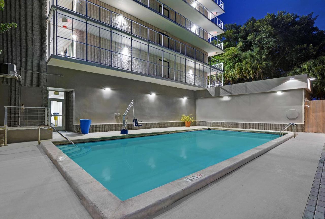 Motel 6-Cutler Bay, Fl Екстер'єр фото