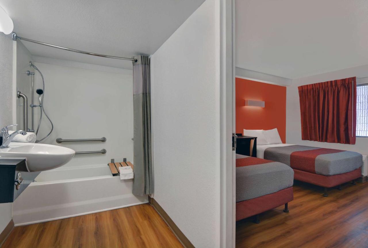 Motel 6-Cutler Bay, Fl Екстер'єр фото