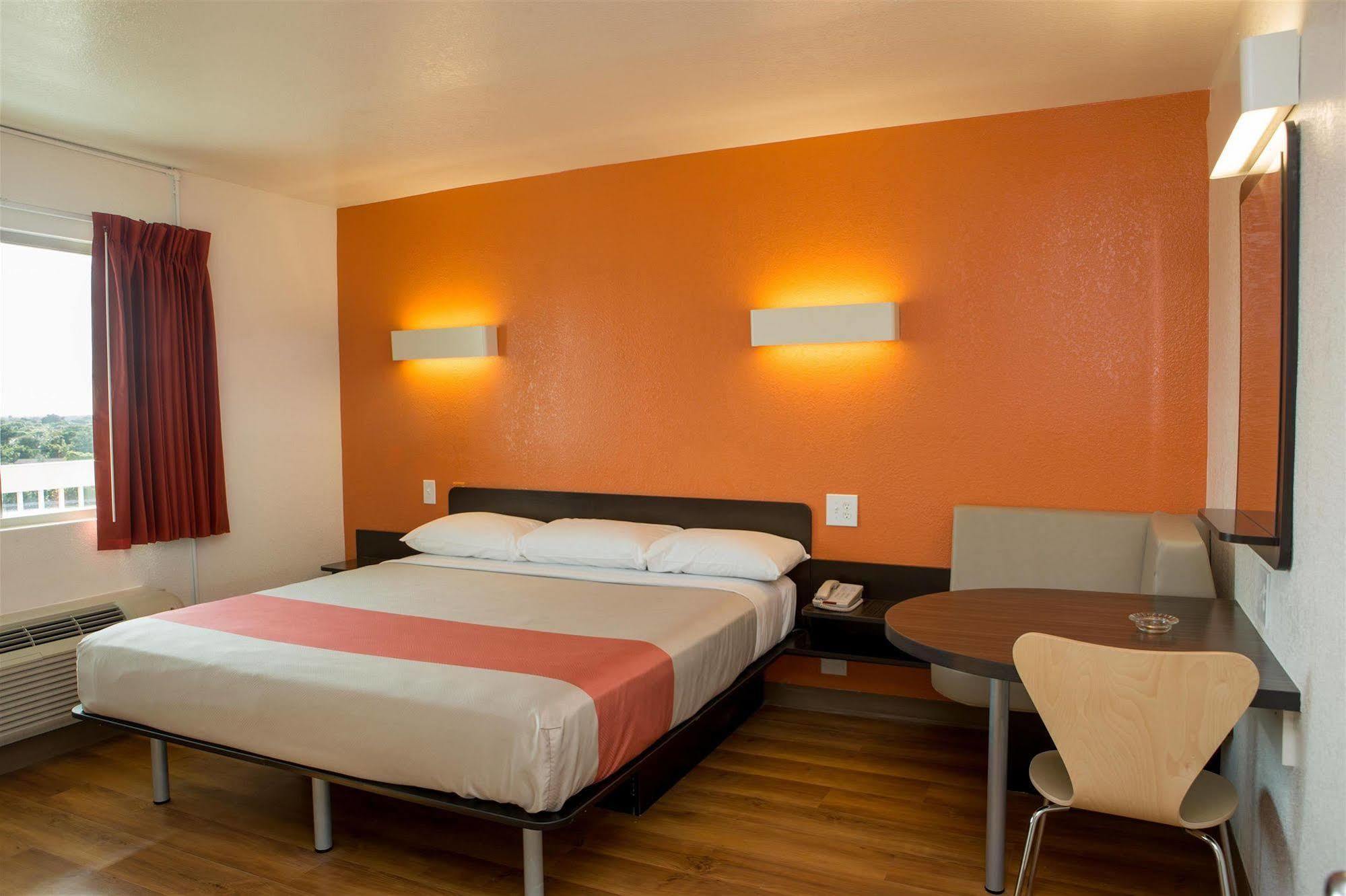 Motel 6-Cutler Bay, Fl Екстер'єр фото