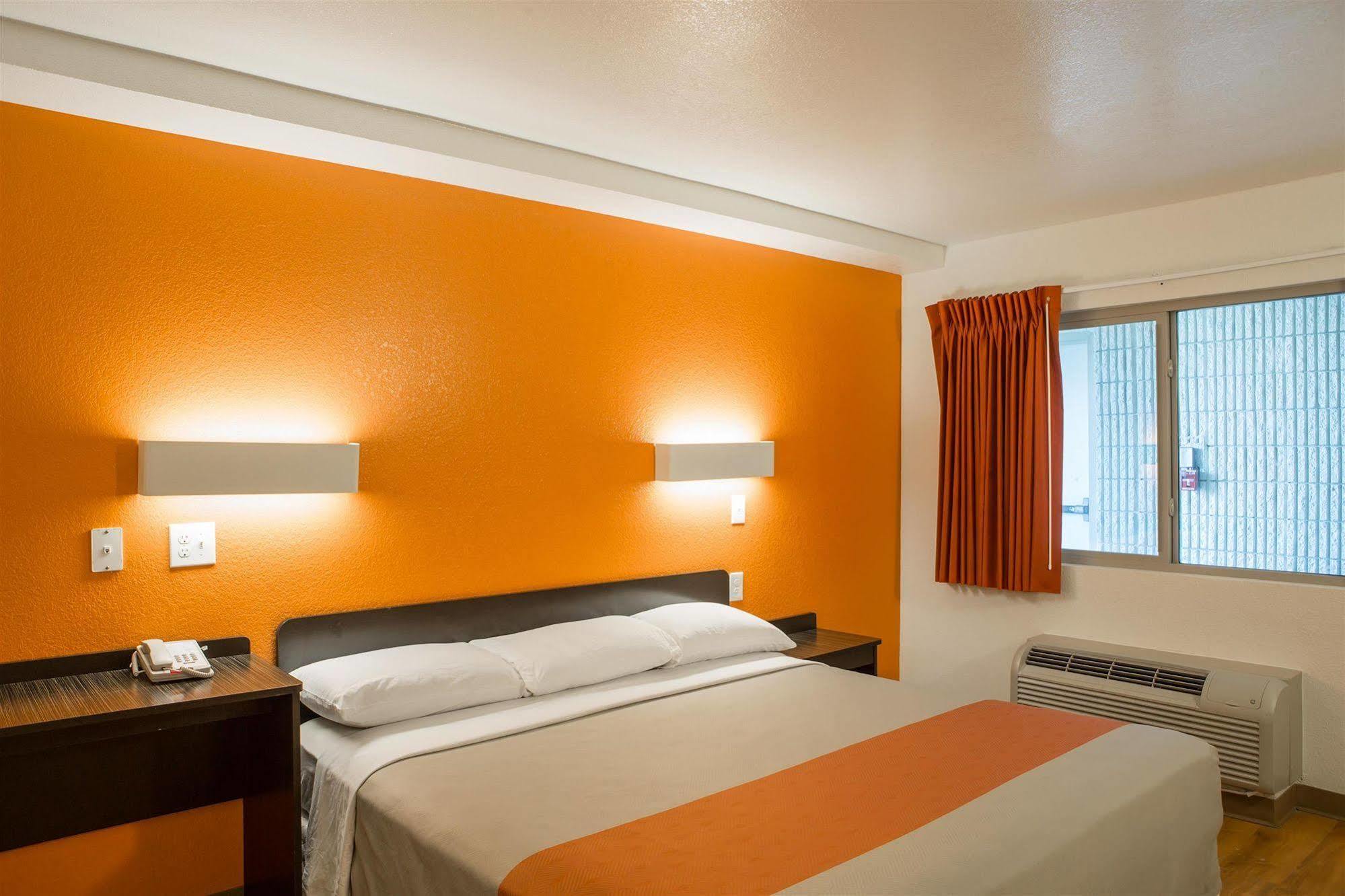 Motel 6-Cutler Bay, Fl Екстер'єр фото